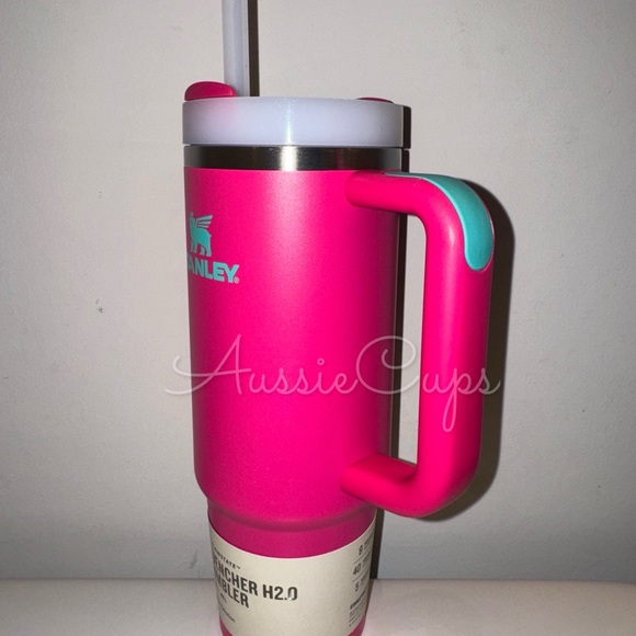 Stanley Passion Pink 30 oz Quencher Tumbler, Hot Pink & Turquoise, Minor Flaws - Picture 2 of 15
